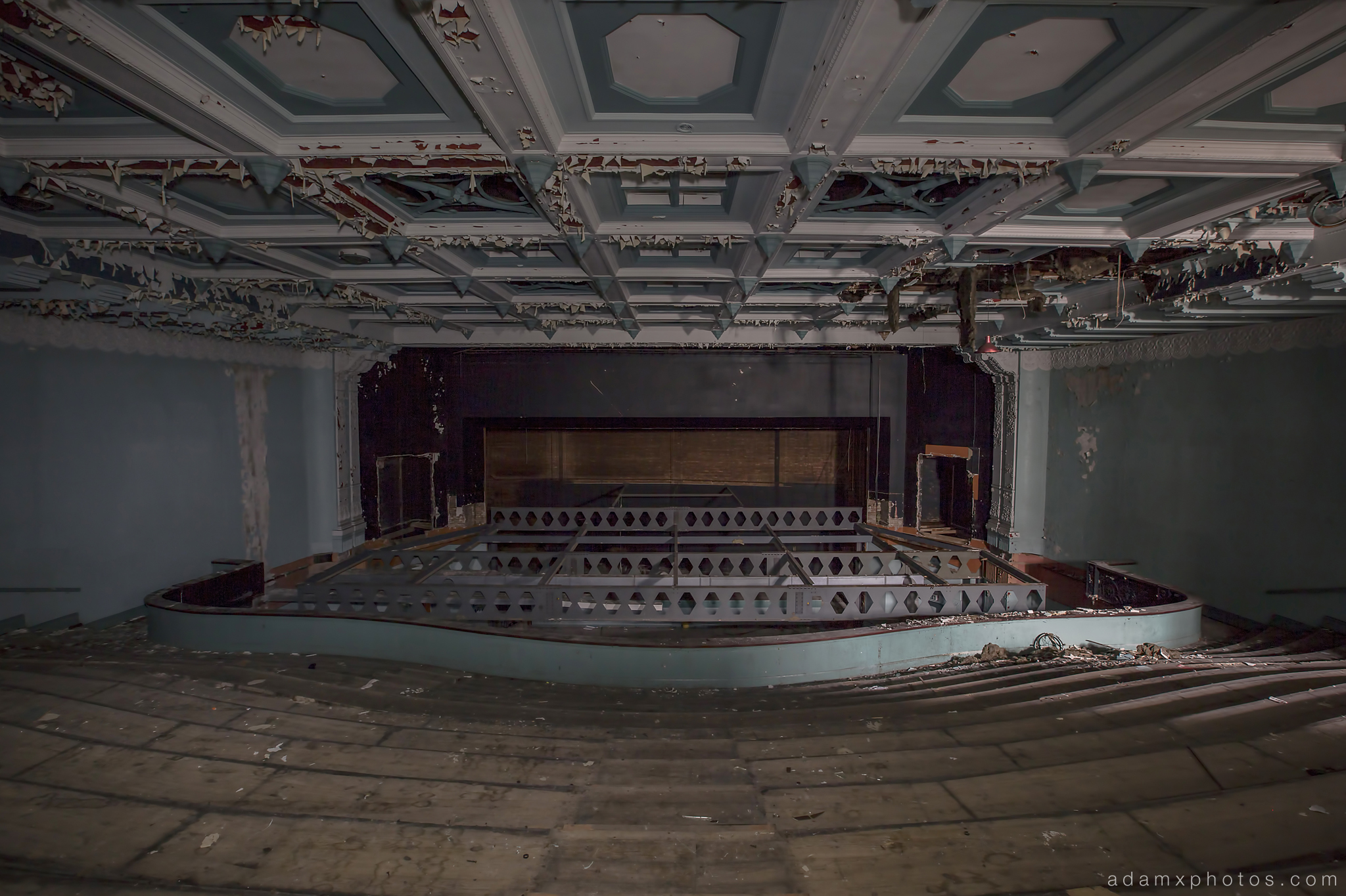 Colchester Odeon Cinema stage auditorium main hall Urbex Adam X Urban Exploration photo photos report decay detail UE abandoned derelict unused empty disused decay decayed decaying grimy grime
