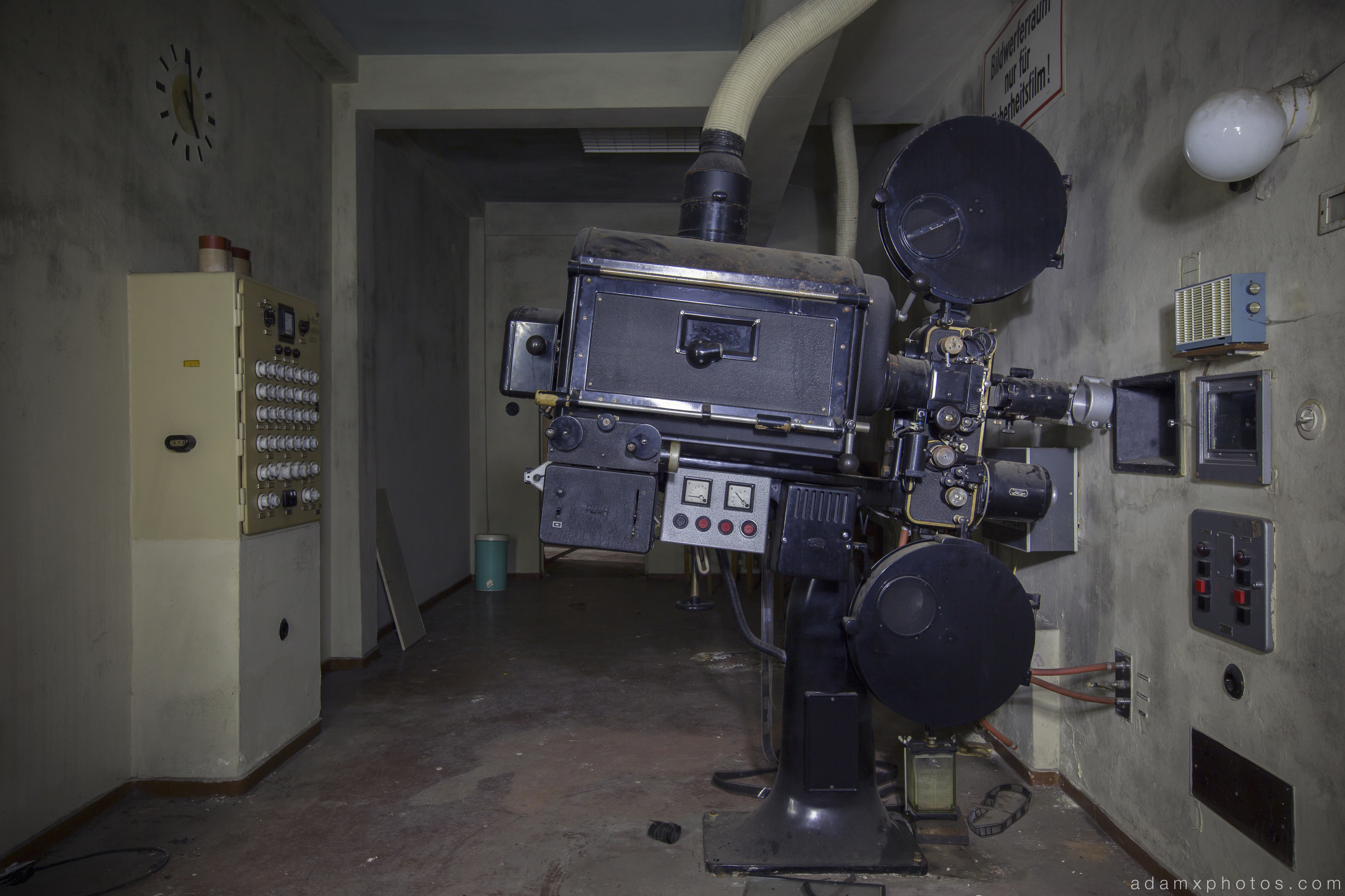 Projector room Salem Sanatorium Urbex Germany Adam X Urban Exploration Access 2016 Abandoned decay lost forgotten derelict location Deutschland