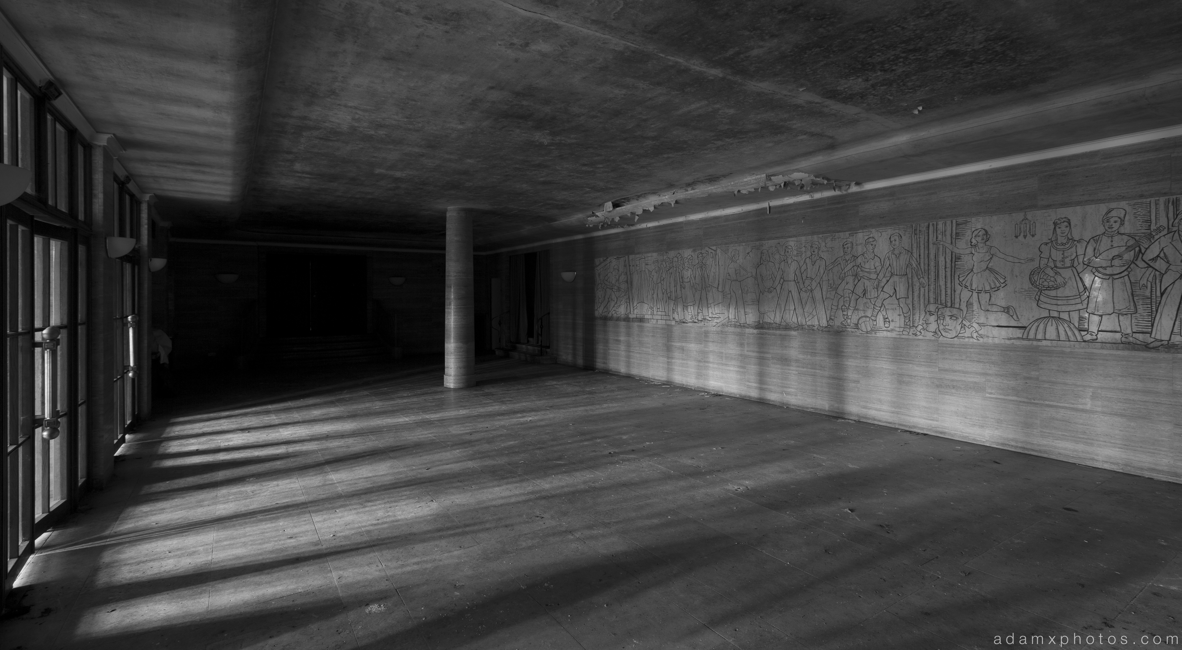 Entrance reception foyer lobby Salem Sanatorium Urbex Germany Adam X Urban Exploration Access 2016 Abandoned decay lost forgotten derelict location Deutschland