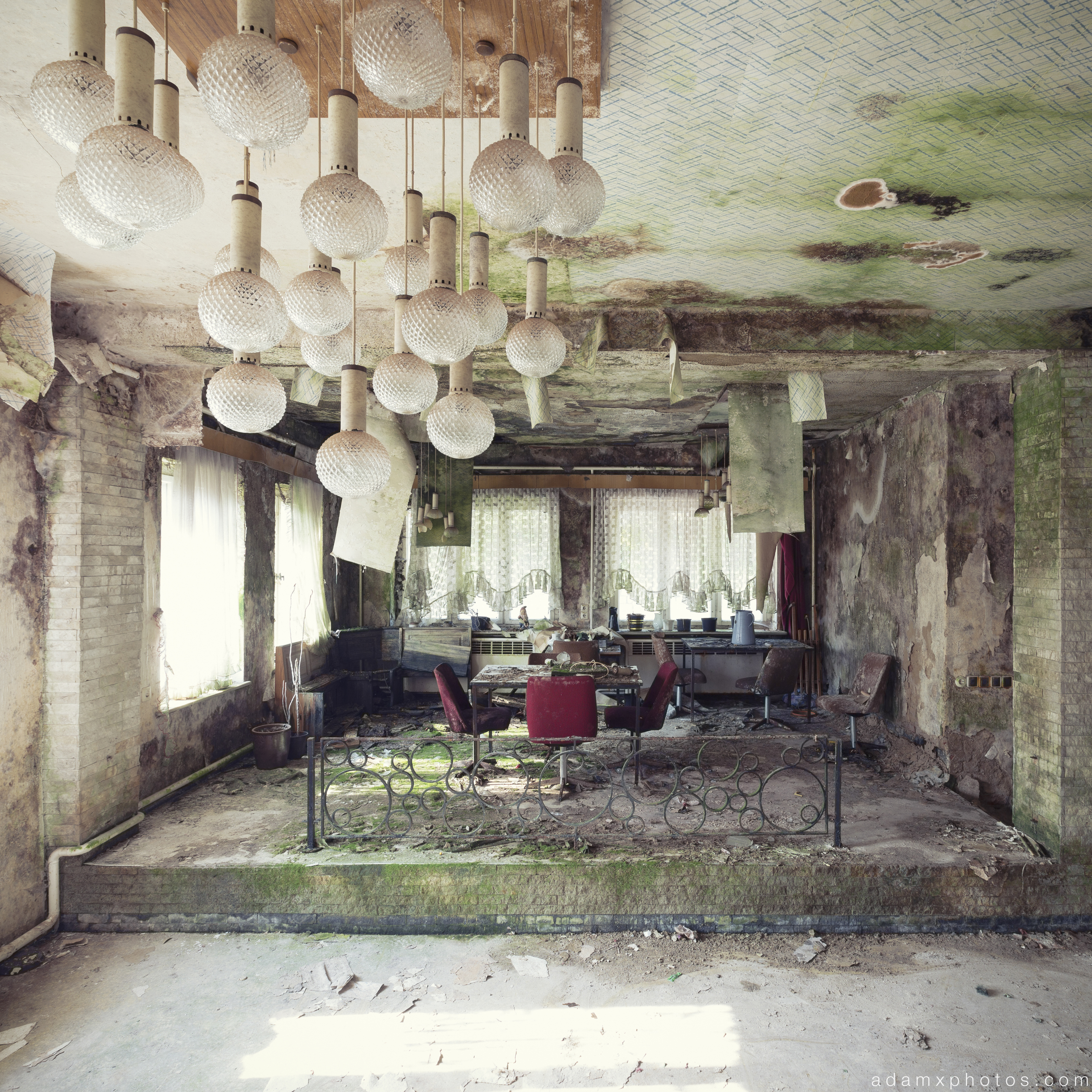 Dining Room table chairs lights lightbulbs peeling paint porn Biosphere Hotel Urbex Germany Adam X Urban Exploration Access 2016 Abandoned decay lost forgotten derelict location Deutschland Mould