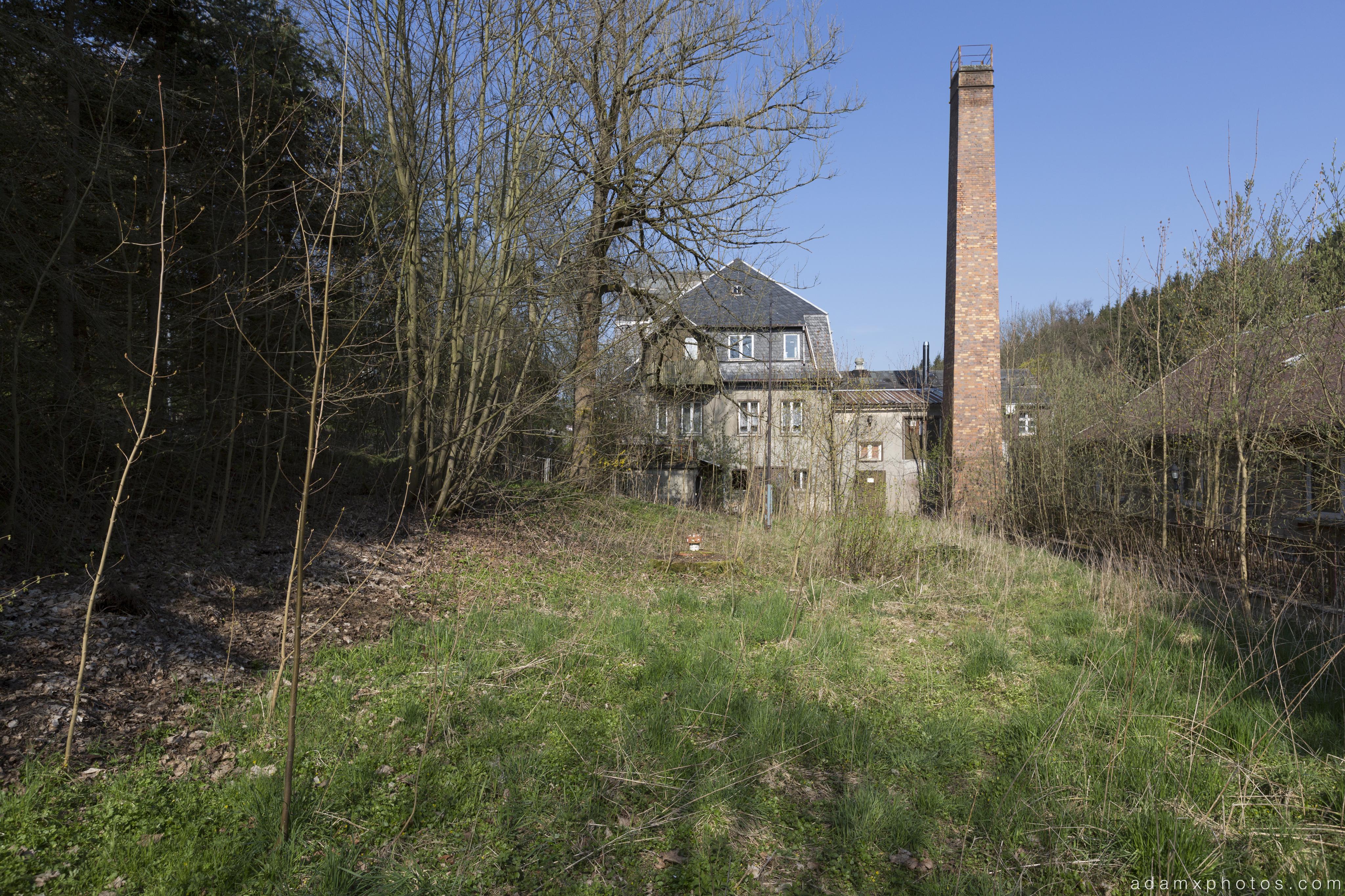 External Outside Biosphere Hotel Urbex Germany Adam X Urban Exploration Access 2016 Abandoned decay lost forgotten derelict location Deutschland Mould