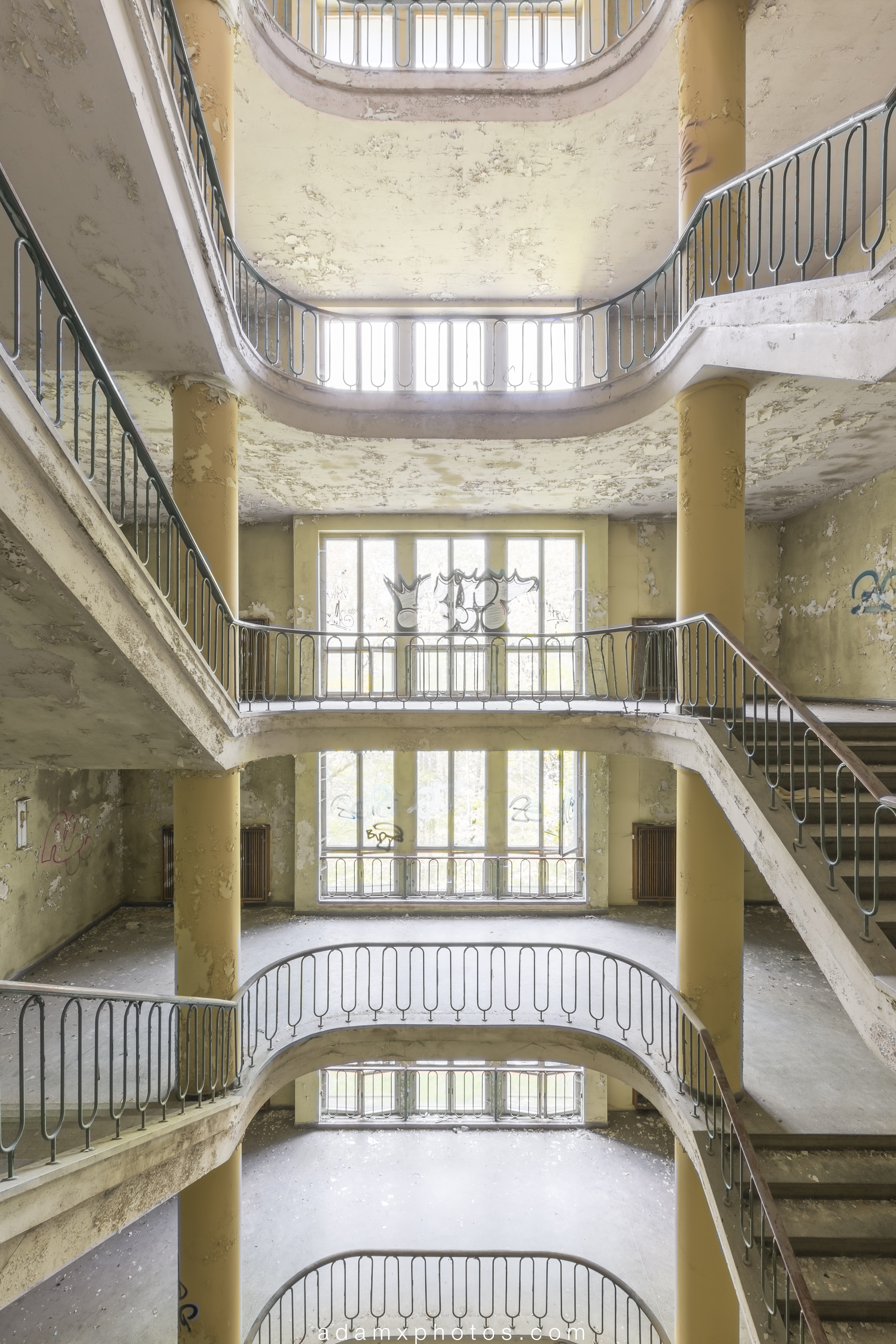 Stairs Staircase magnificent opulent post-war modernism architecture Speisehauses Dining House VEB Strömungswerke Urbex Germany Adam X Urban Exploration Access 2016 Abandoned decay lost forgotten derelict location Deutschland