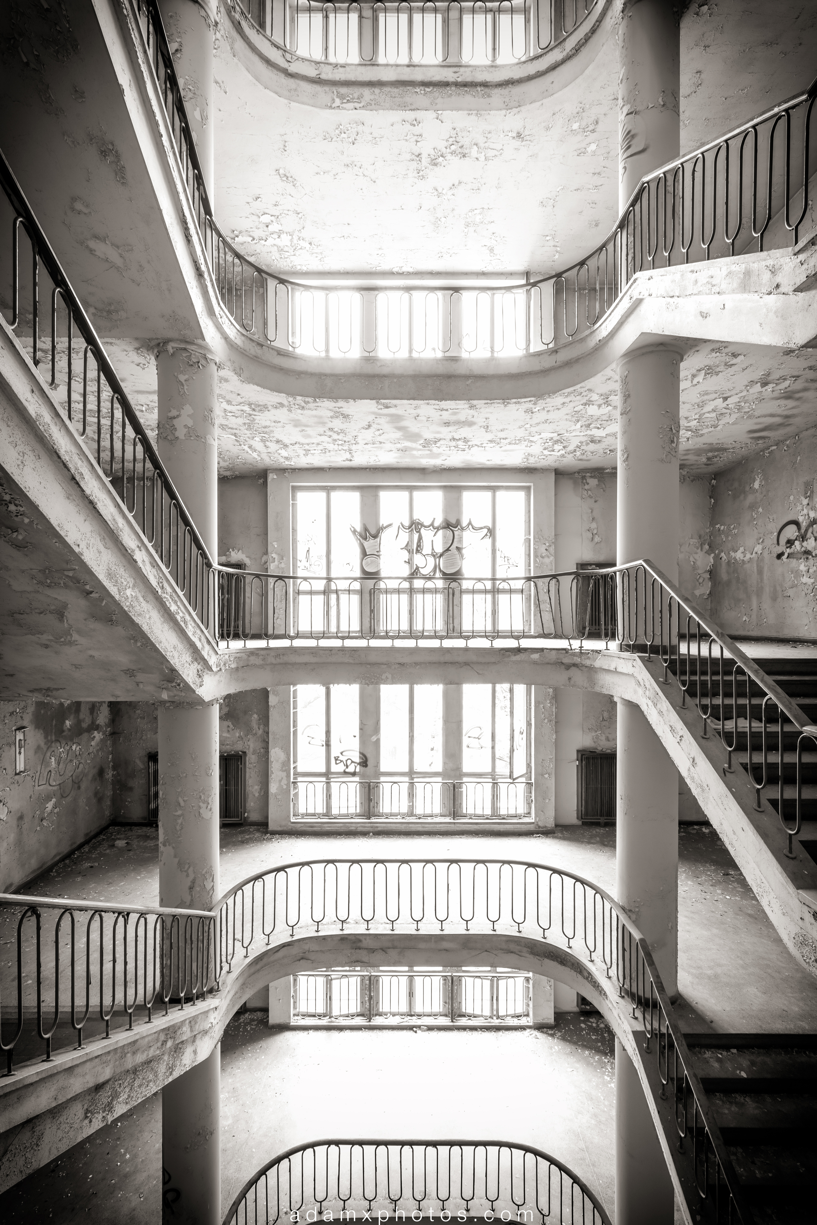 Stairs Staircase magnificent opulent post-war modernism architecture Speisehauses Dining House VEB Strömungswerke Urbex Germany Adam X Urban Exploration Access 2016 Abandoned decay lost forgotten derelict location Deutschland