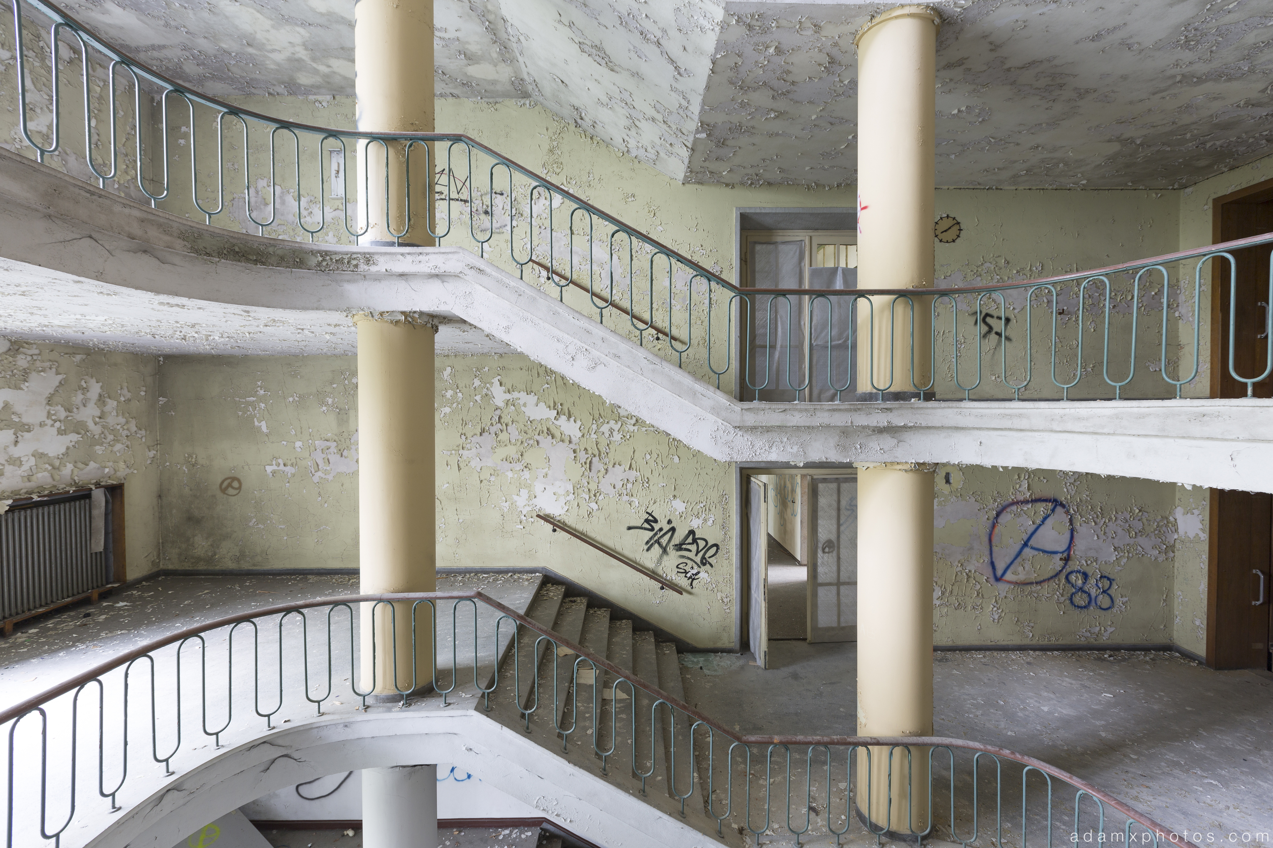 Stairs Staircase magnificent opulent post-war modernism architecture Speisehauses Dining House VEB Strömungswerke Urbex Germany Adam X Urban Exploration Access 2016 Abandoned decay lost forgotten derelict location Deutschland